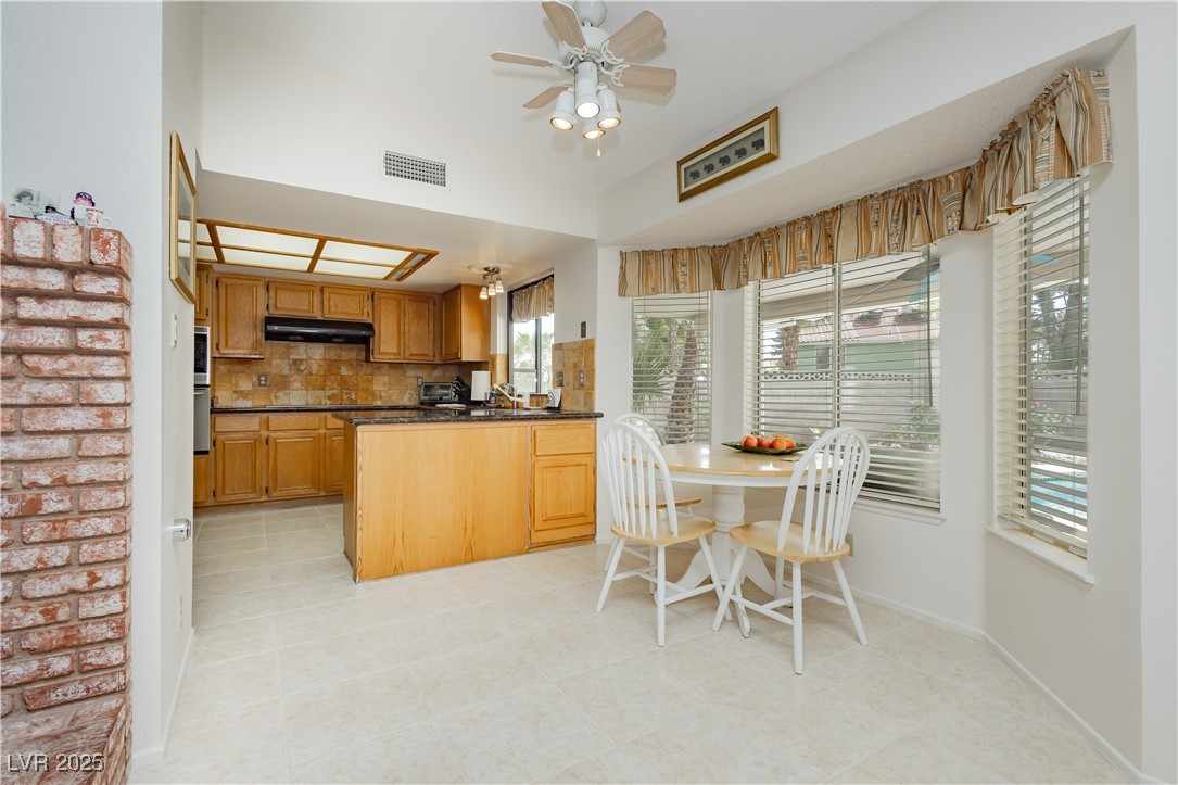 1528 Tonada Way Property Photo 13