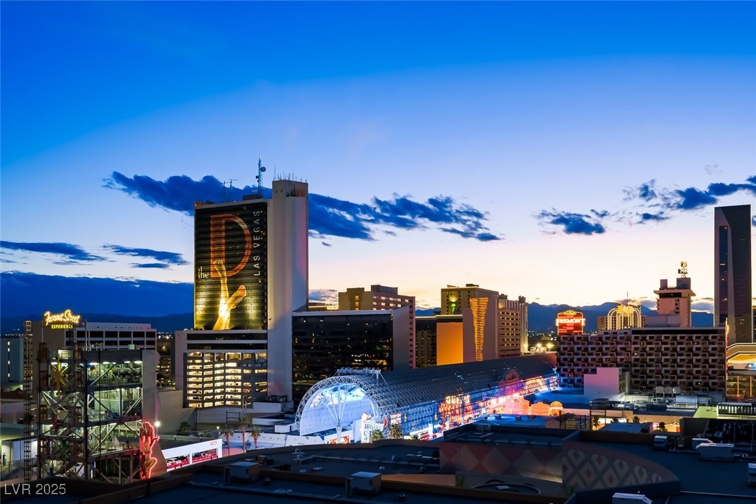 150 Las Vegas Boulevard 1507 Property Photo