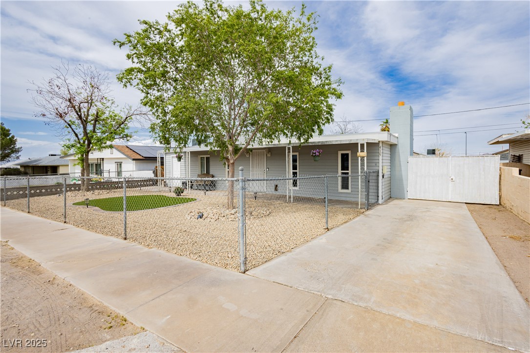 419 National Street Property Photo 2