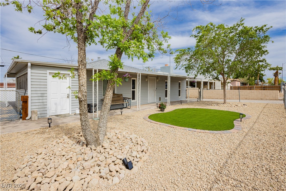 419 National Street Property Photo 29