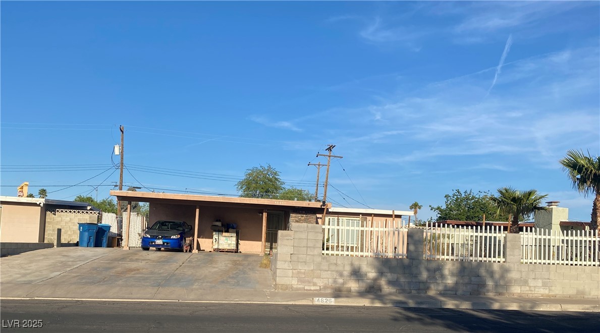 4626 Sacks Drive Property Photo 1
