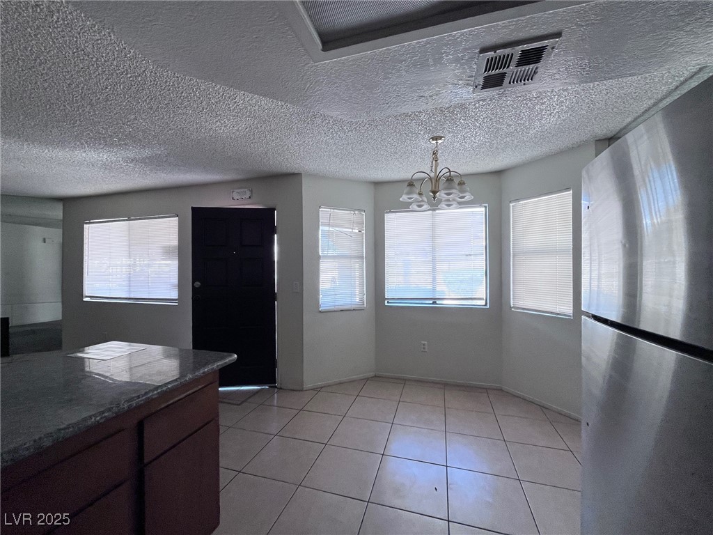805 Rock Springs Drive 101 Property Photo 4
