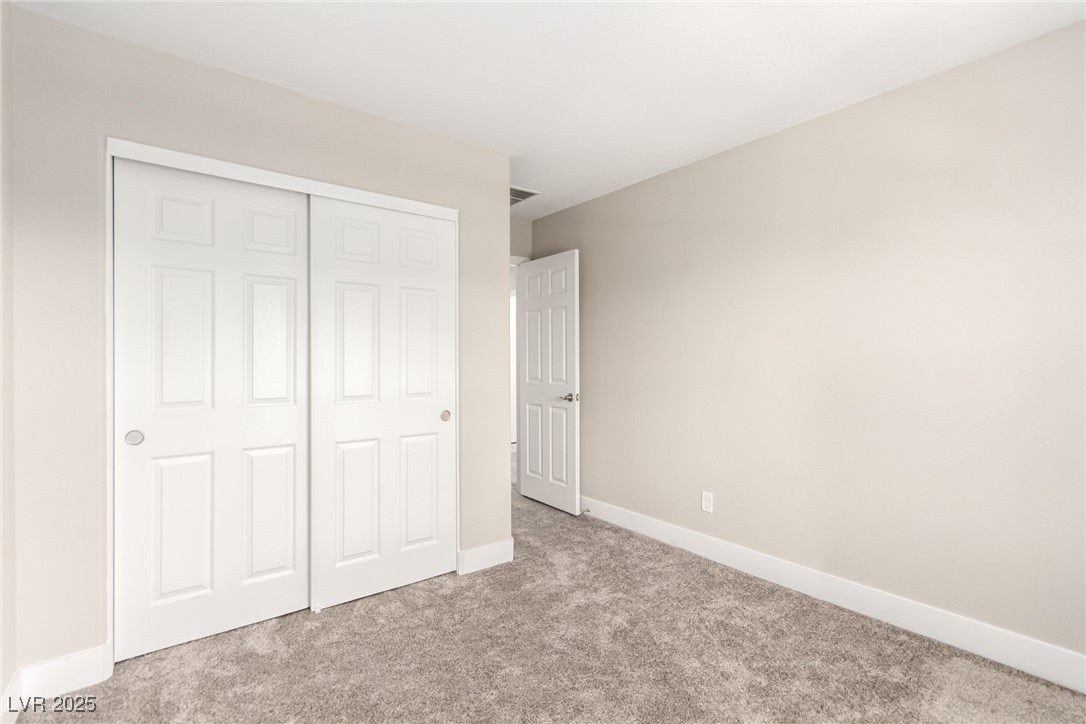 1049 Williamtown Avenue Property Photo 24
