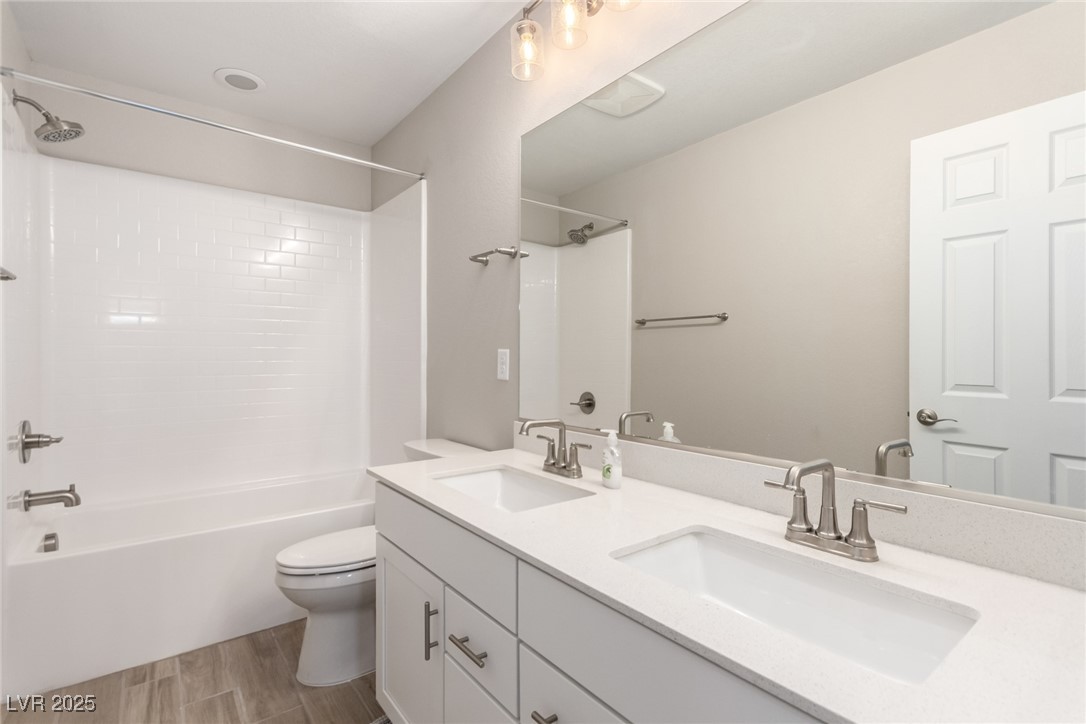 1049 Williamtown Avenue Property Photo 27