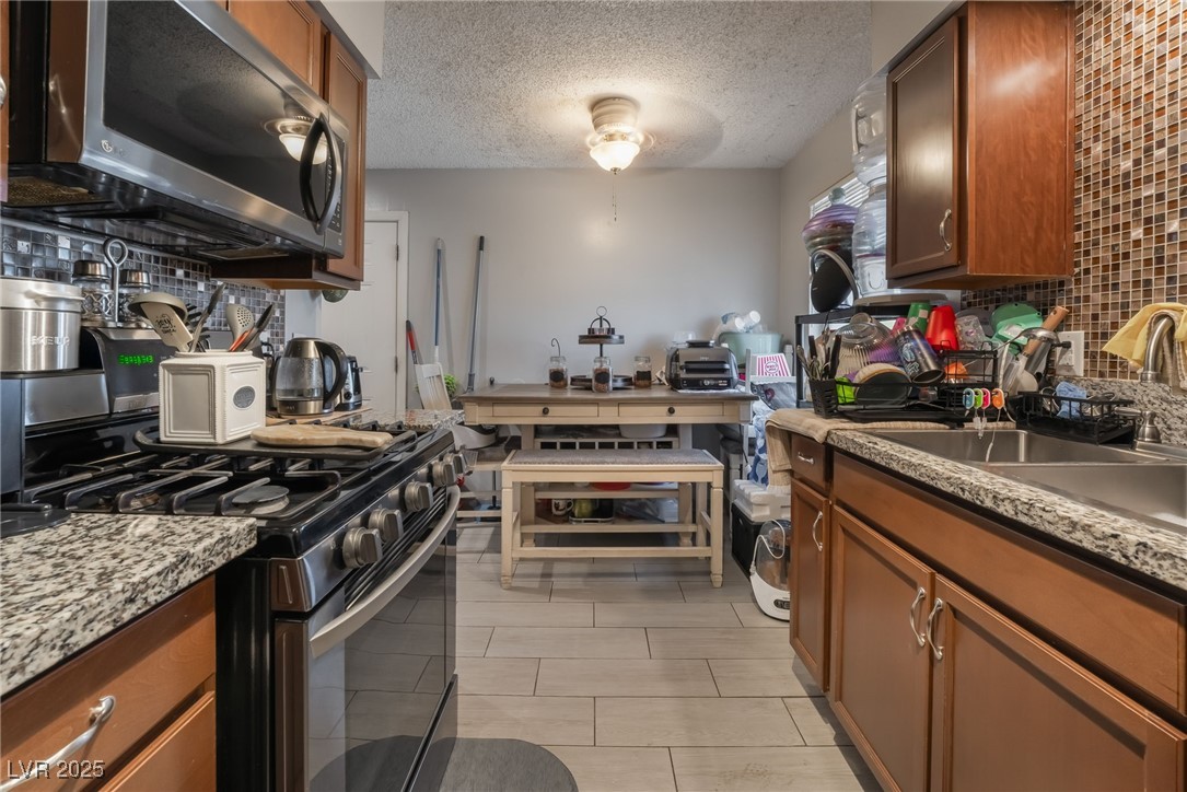 5112 Pebble Beach Boulevard Property Photo 9