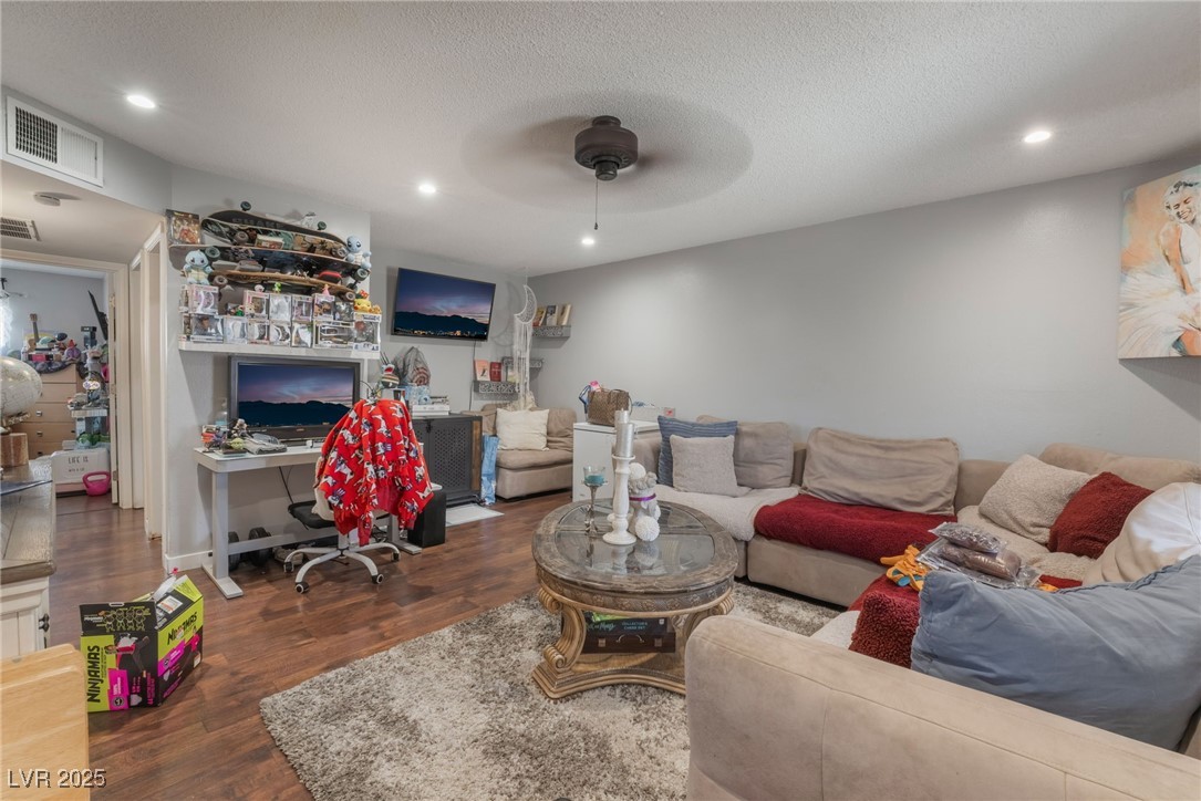 5112 Pebble Beach Boulevard Property Photo 13