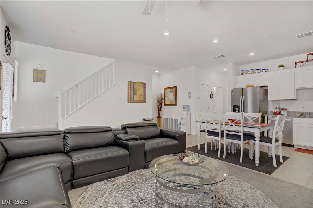 664 Foam Flower Lane Property Photo 28