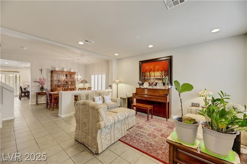 8176 Duncan Peak Court Property Photo 6
