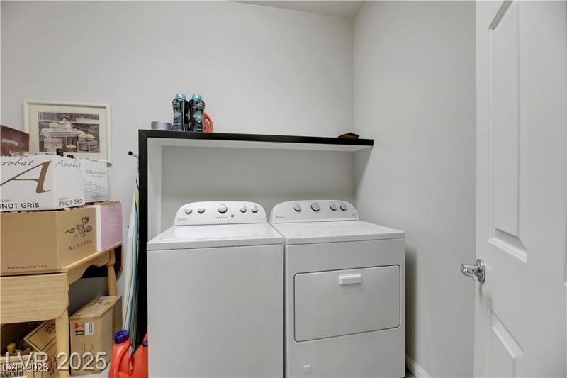 8176 Duncan Peak Court Property Photo 23