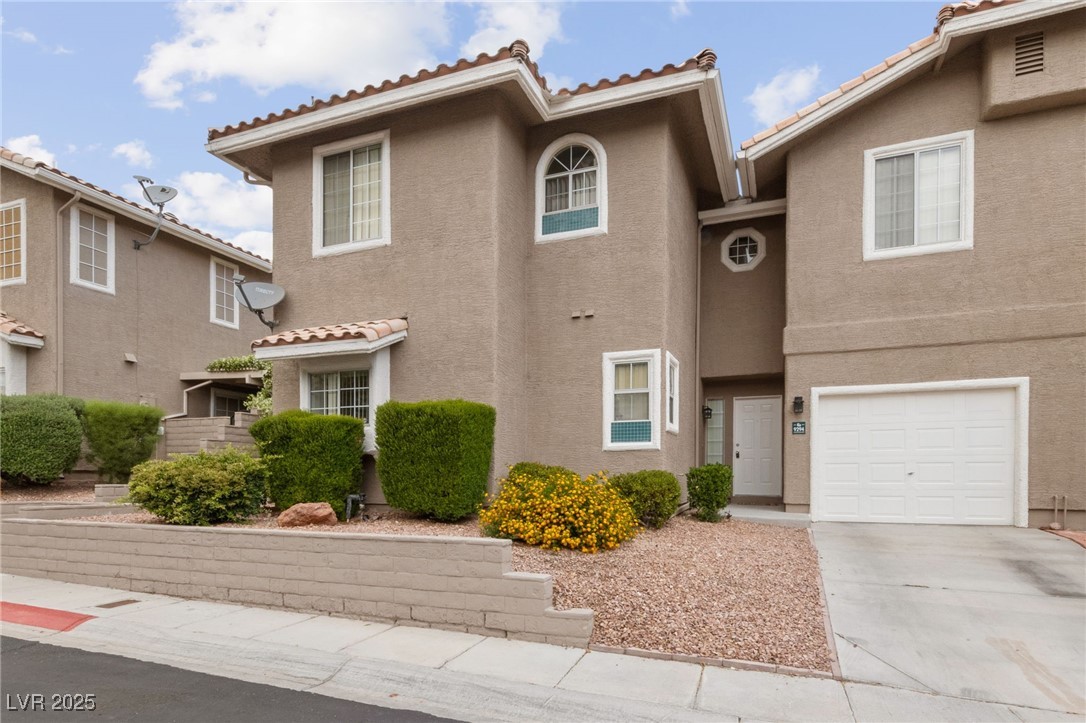9294 Horizon Vista Lane Property Photo 1