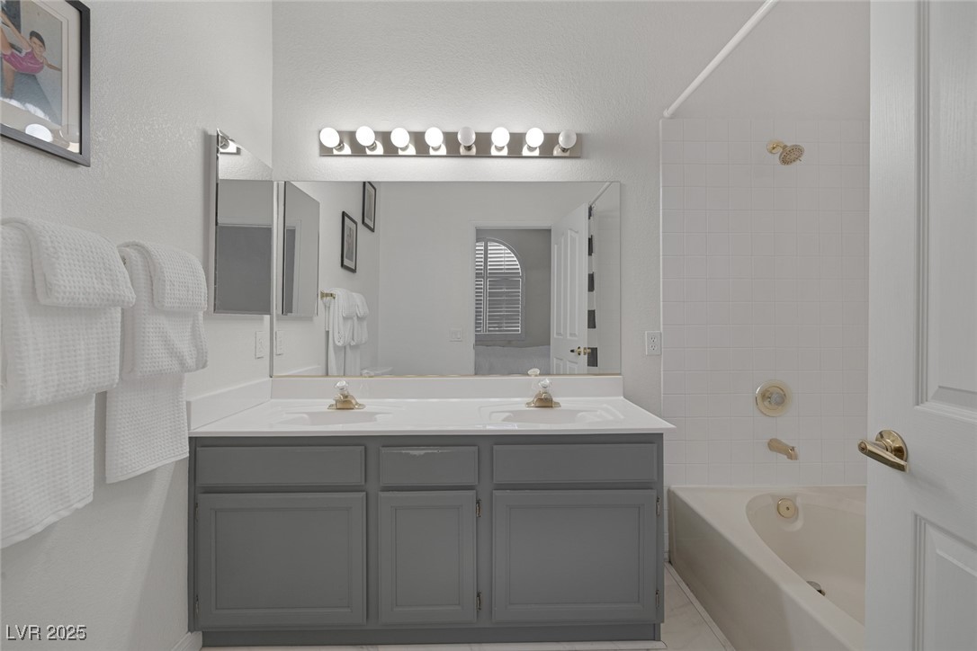 8301 Boseck Drive 220 Property Photo 29