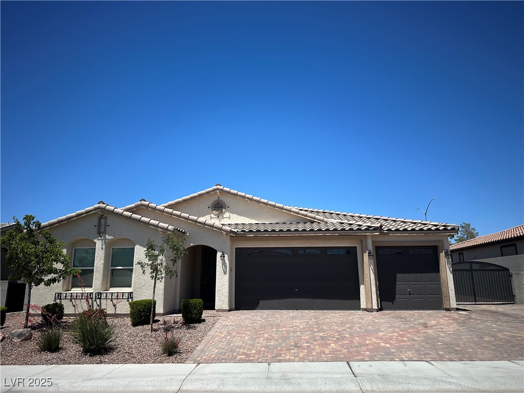 1546 Bryce Canyon Street Property Photo