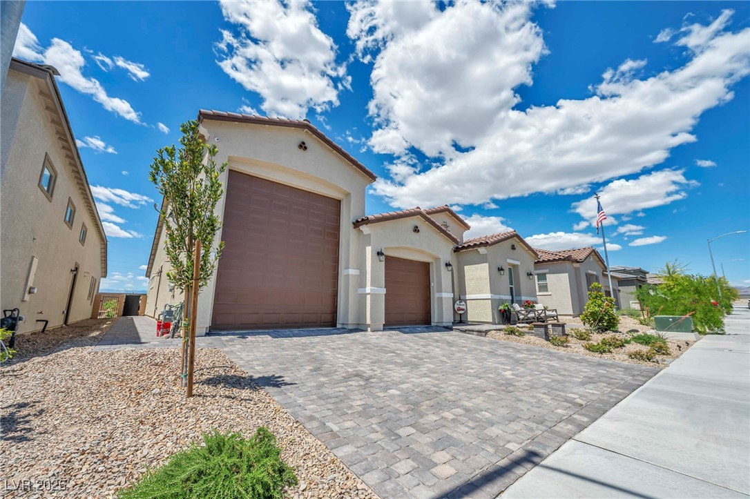 6325 Gambetta Street Property Photo 11