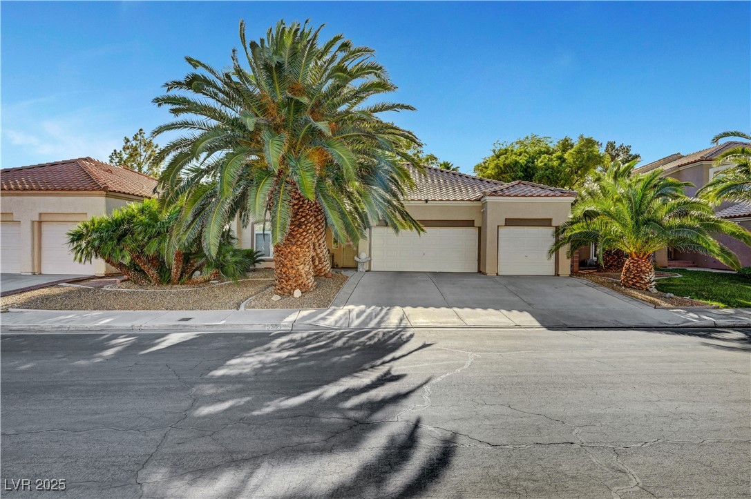 5305 Bright Sun Court Property Photo