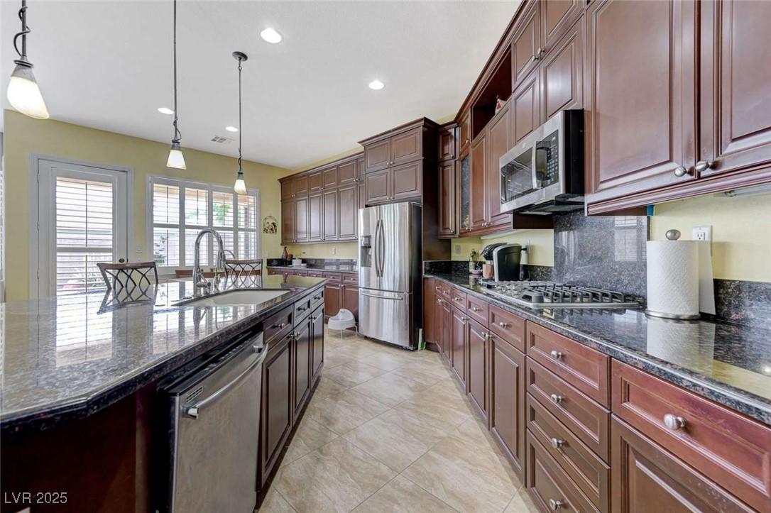 9243 White Waterfall Avenue Property Photo 14