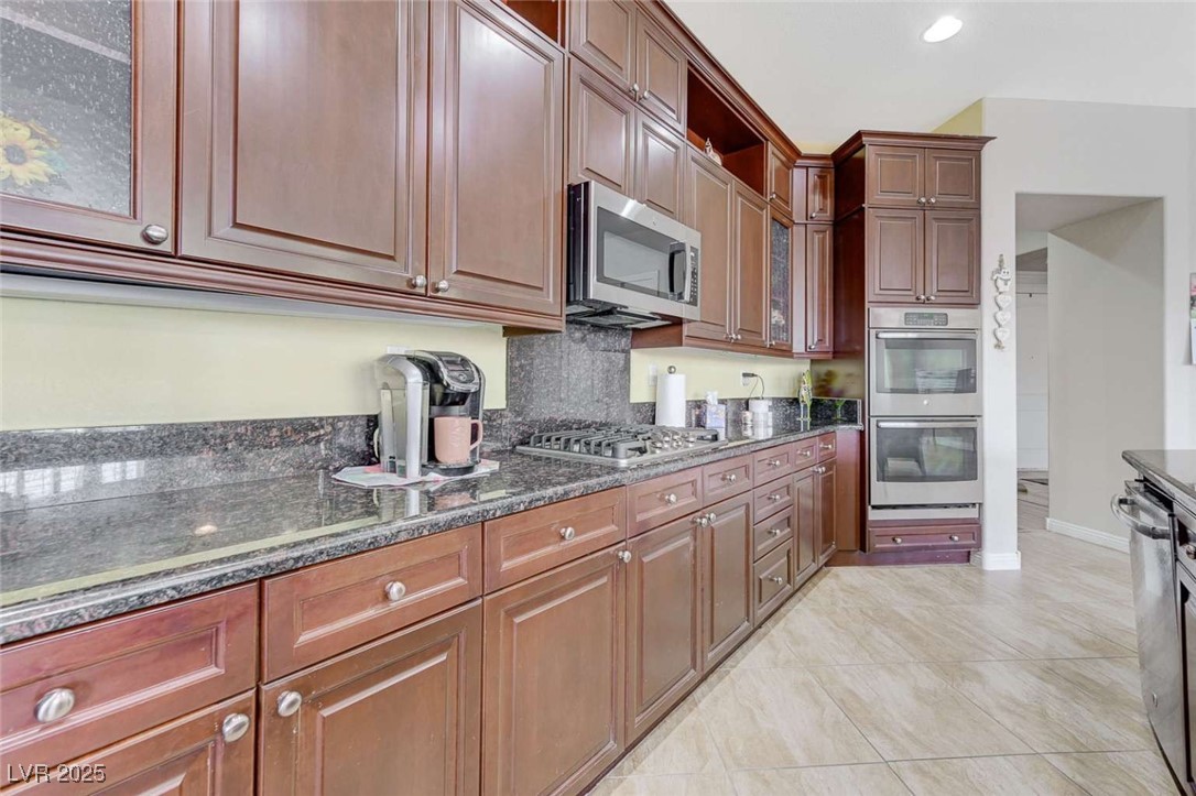 9243 White Waterfall Avenue Property Photo 16