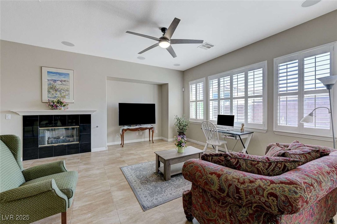 9243 White Waterfall Avenue Property Photo 22