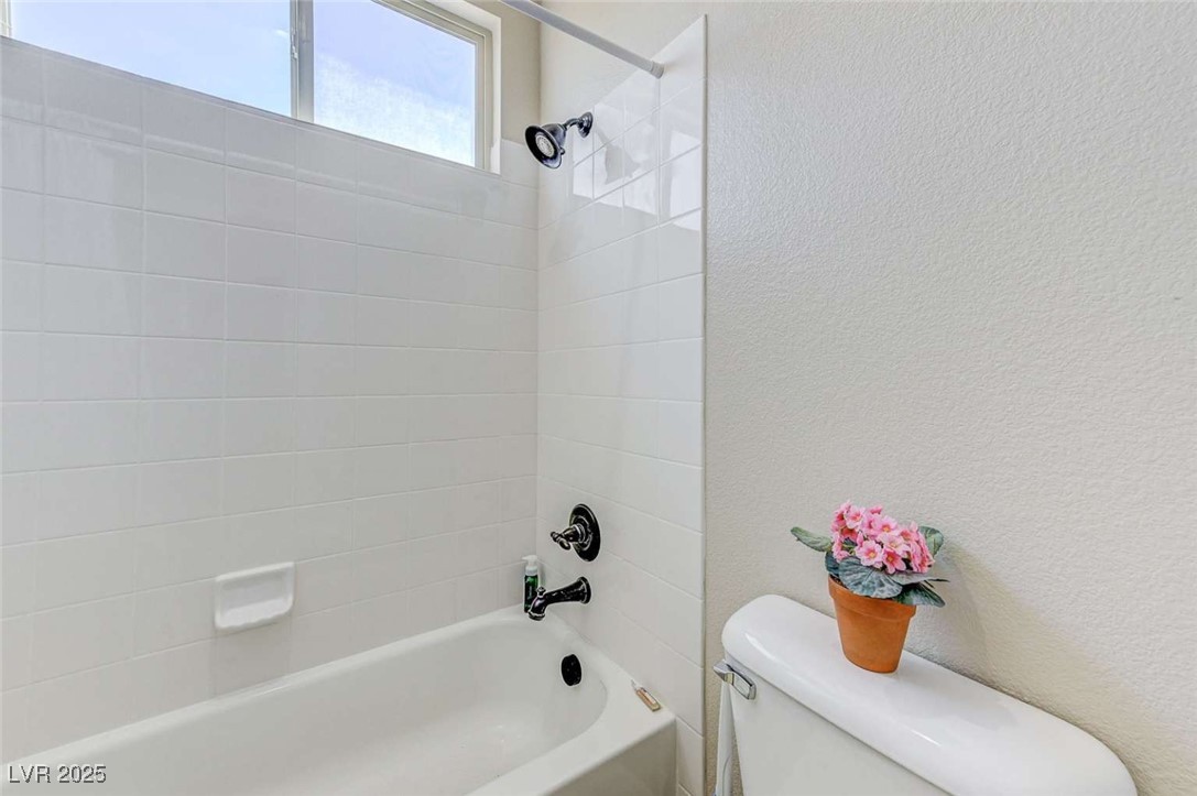 9243 White Waterfall Avenue Property Photo 37
