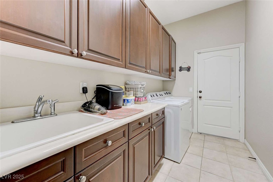 9243 White Waterfall Avenue Property Photo 43