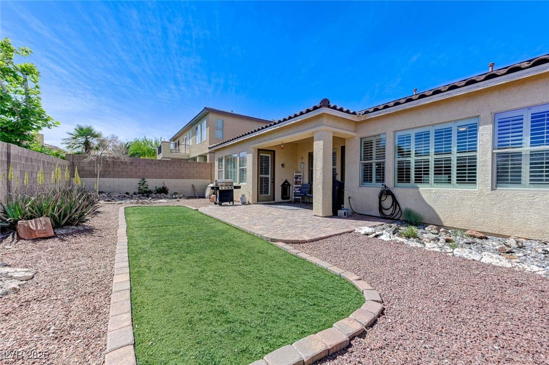 9243 White Waterfall Avenue Property Photo 45