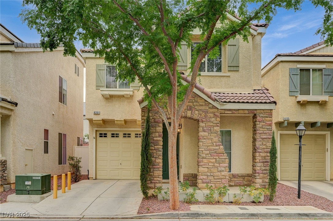 8261 Golden Flowers Street Property Photo 3