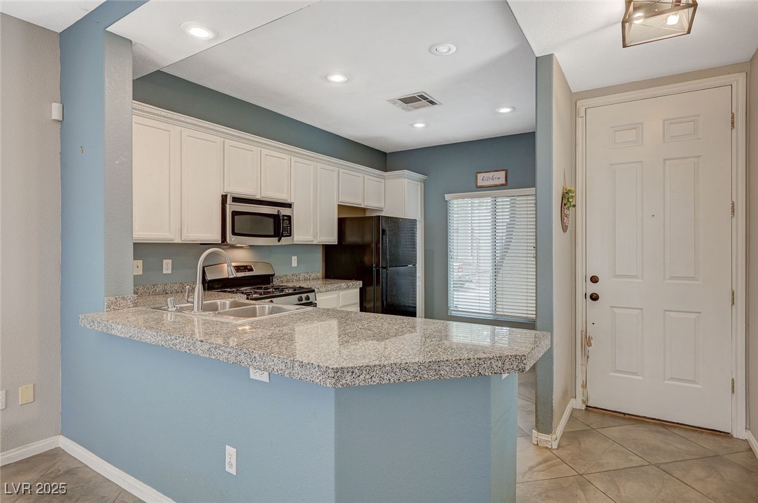 8261 Golden Flowers Street Property Photo 13