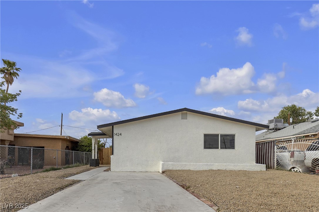 1424 Balzar Avenue Property Photo