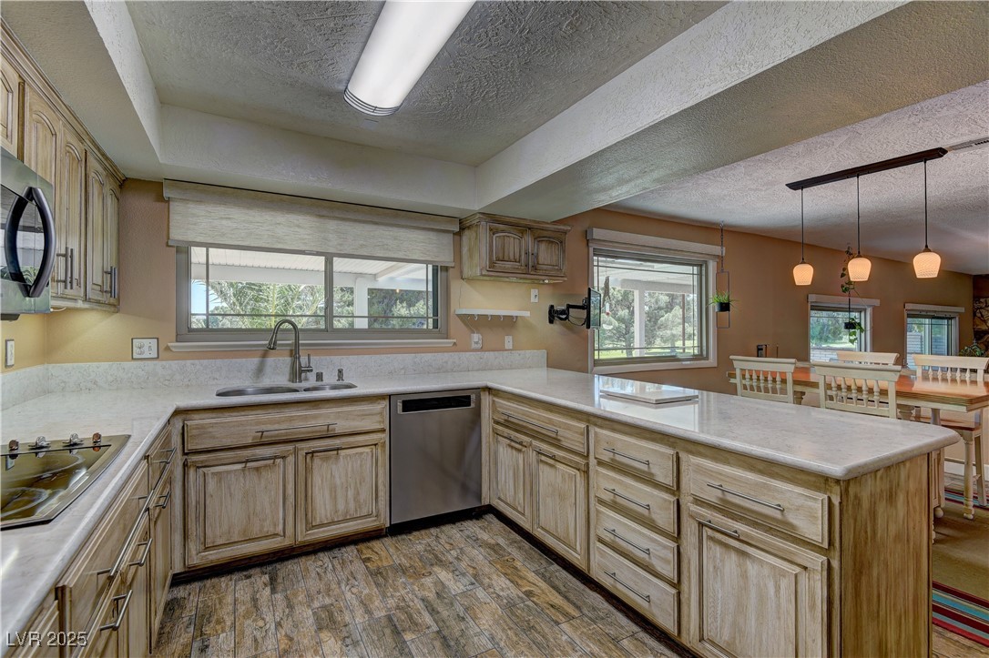 893 Fairway Drive Property Photo 8