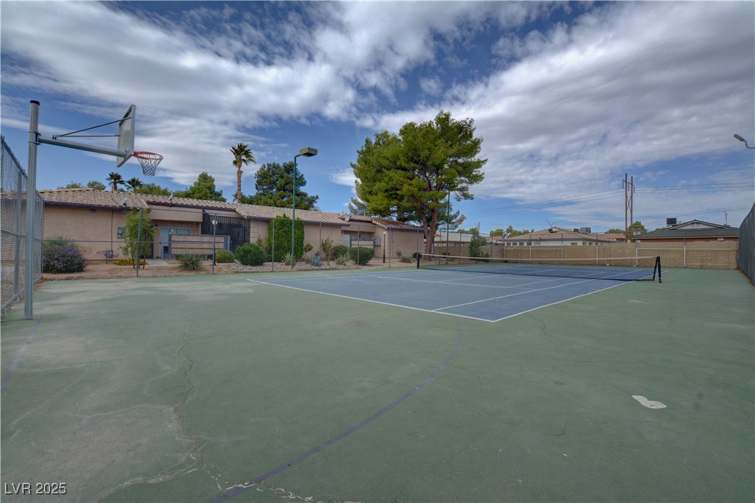 227 North Lamb Boulevard B Property Photo 34