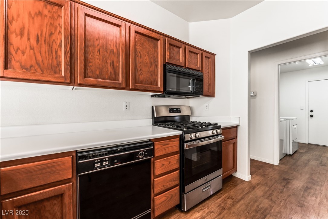 10029 Netherton Drive Property Photo 11