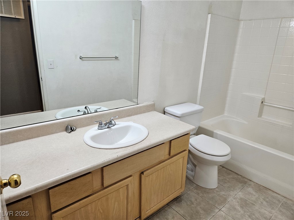 2615 West Gary Avenue 1085 Property Photo 17