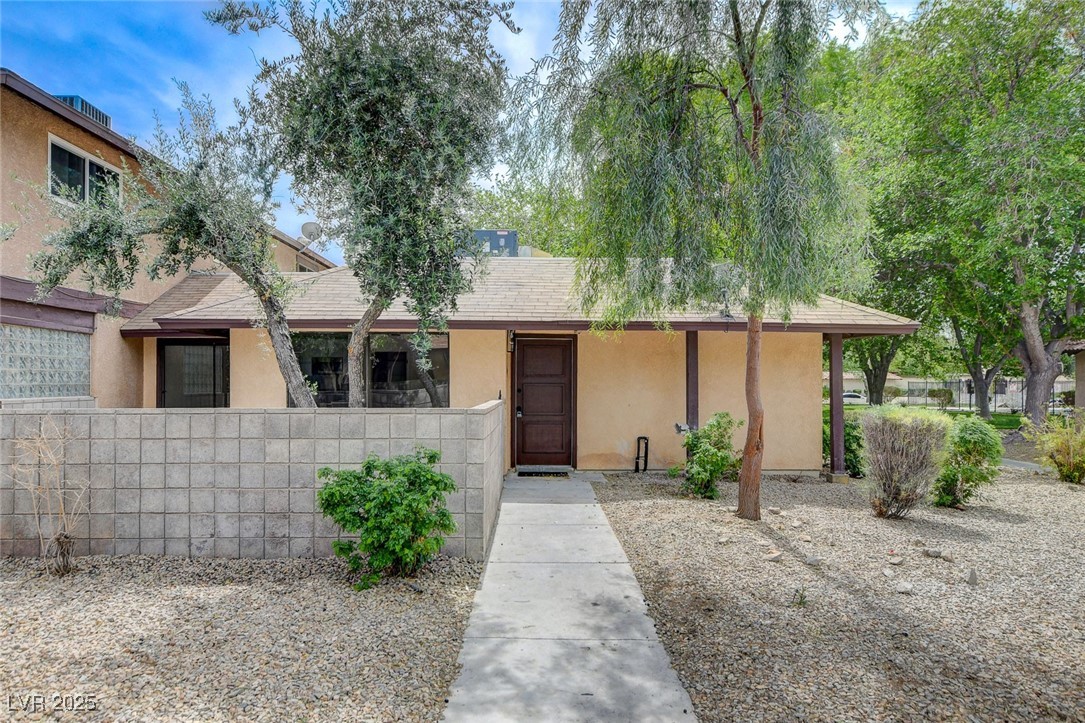 5020 Village Drive Property Photo 4