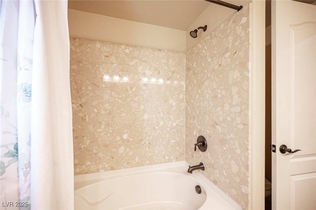 9450 Niagara Landing Street Property Photo 18