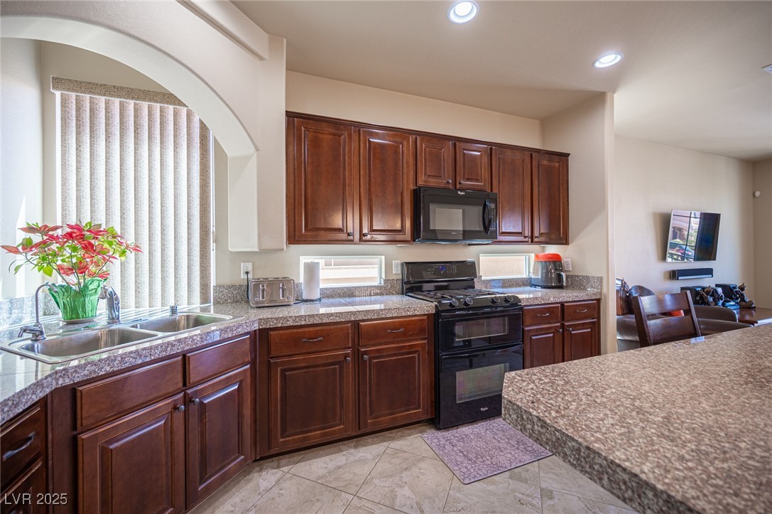 9450 Niagara Landing Street Property Photo 36