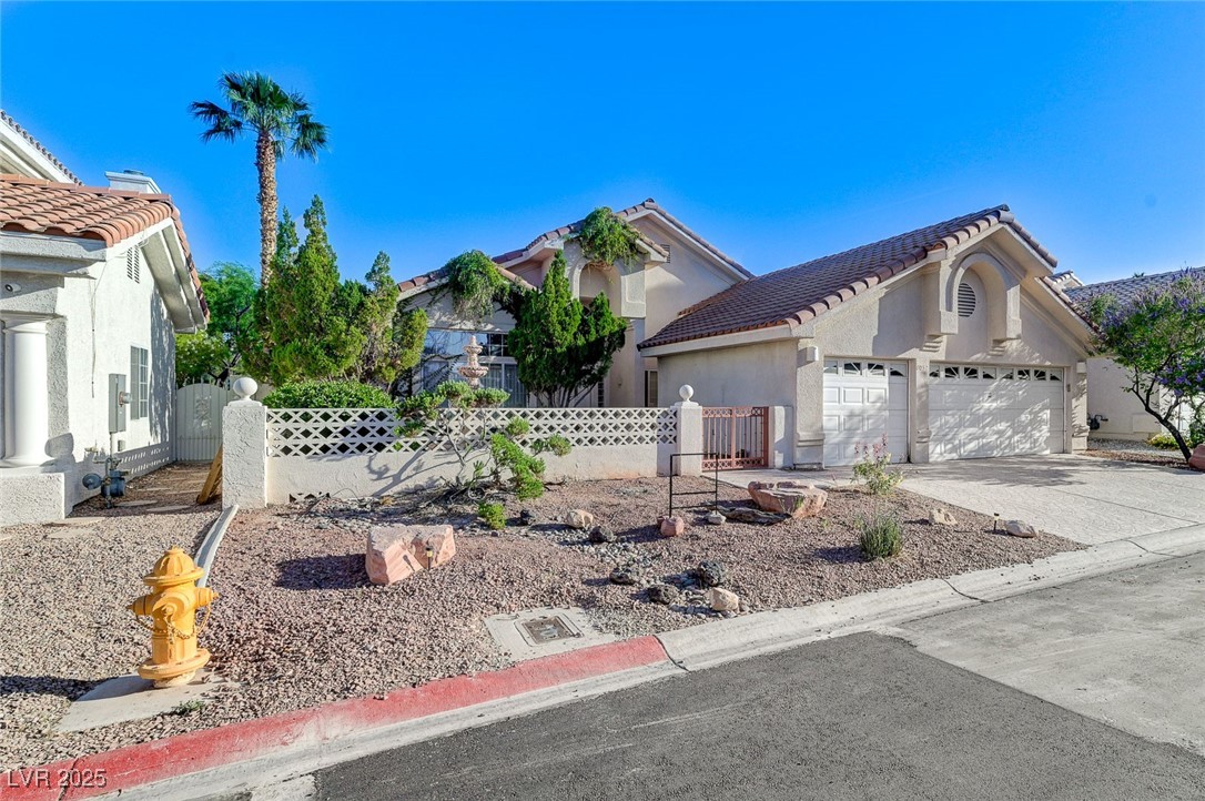 8052 Marbella Circle Property Photo 1
