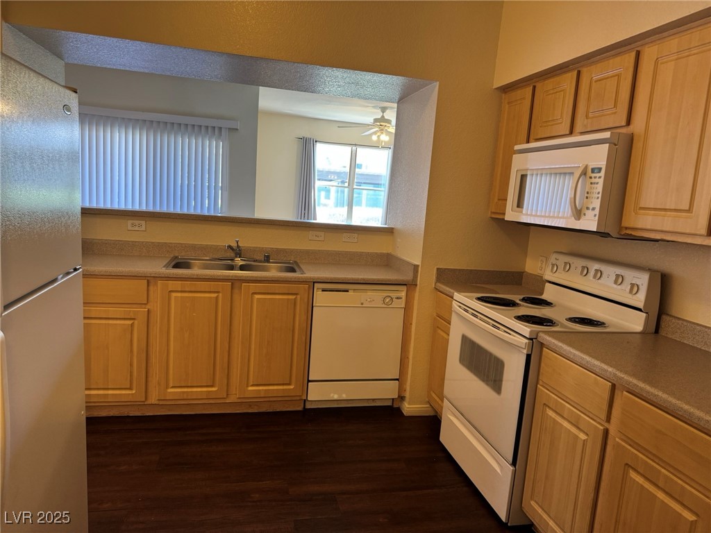 6955 North Durango Drive 1038 Property Photo 11