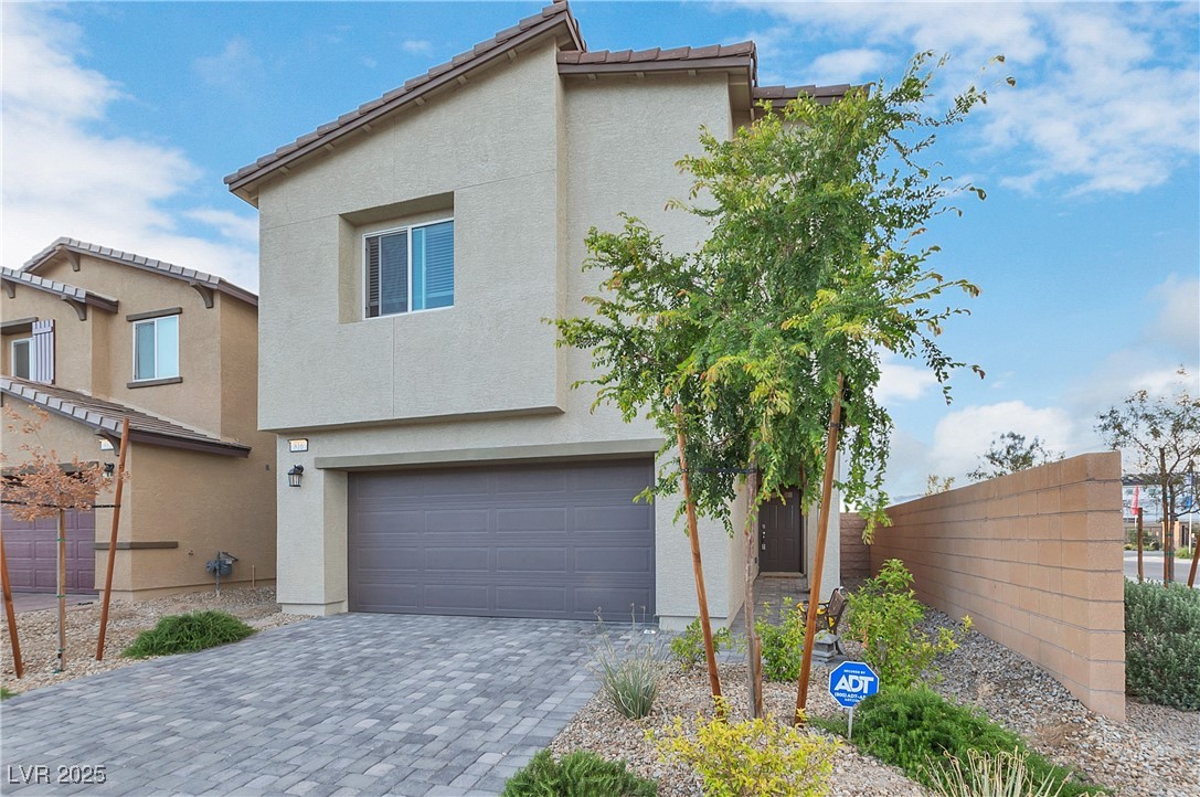 816 Sand Camel Court Property Photo 1