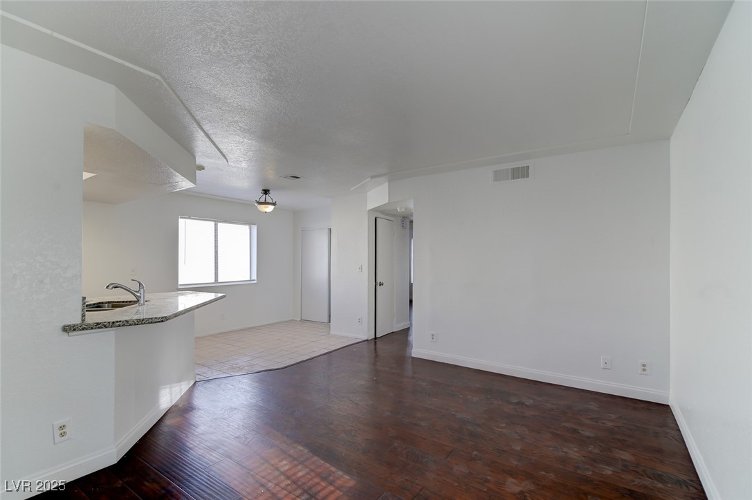 2120 Venus Street D Property Photo 3