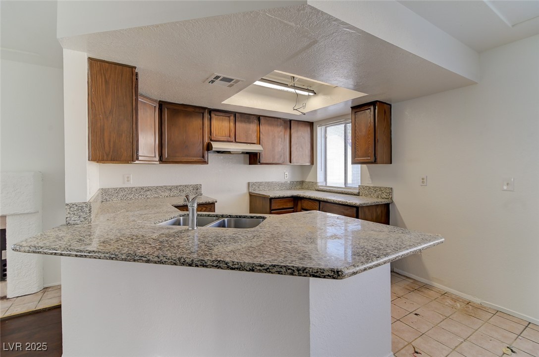 2120 Venus Street D Property Photo 5