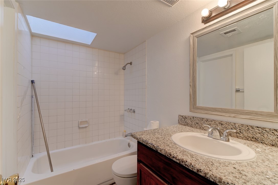 2120 Venus Street D Property Photo 8