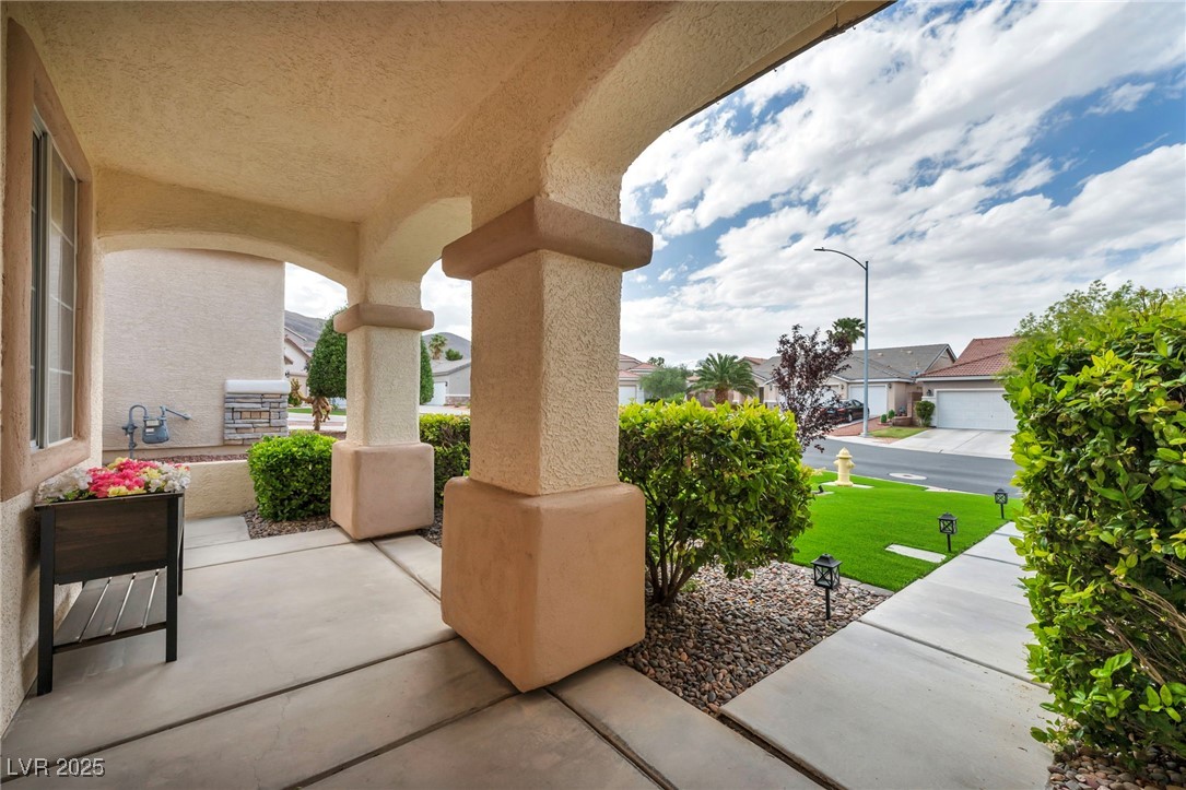 10213 Treasure Mountain Court Property Photo 2