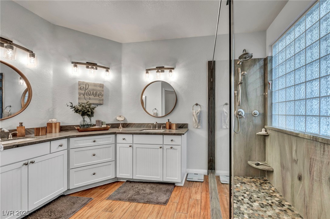 10213 Treasure Mountain Court Property Photo 32