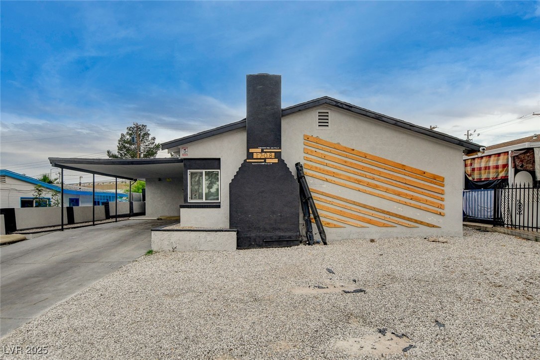 1708 Poplar Avenue Property Photo 1