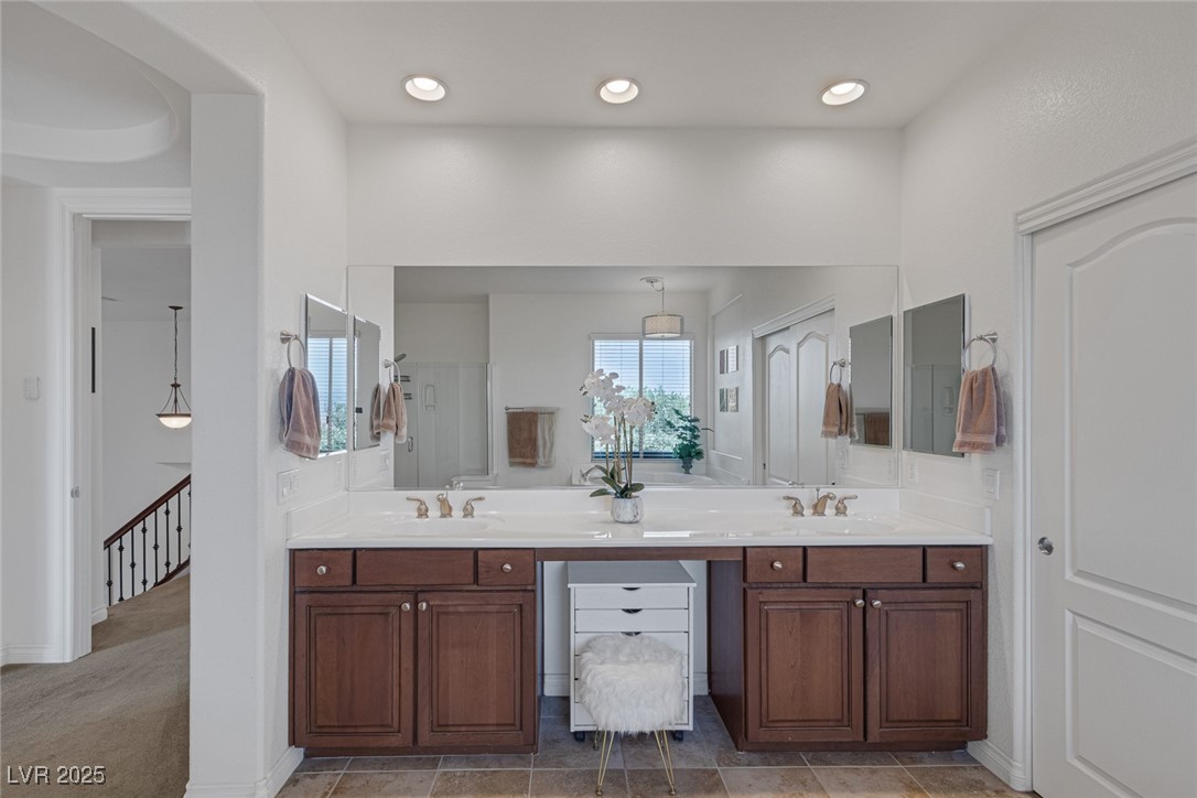 7872 Regency Park Street Property Photo 25