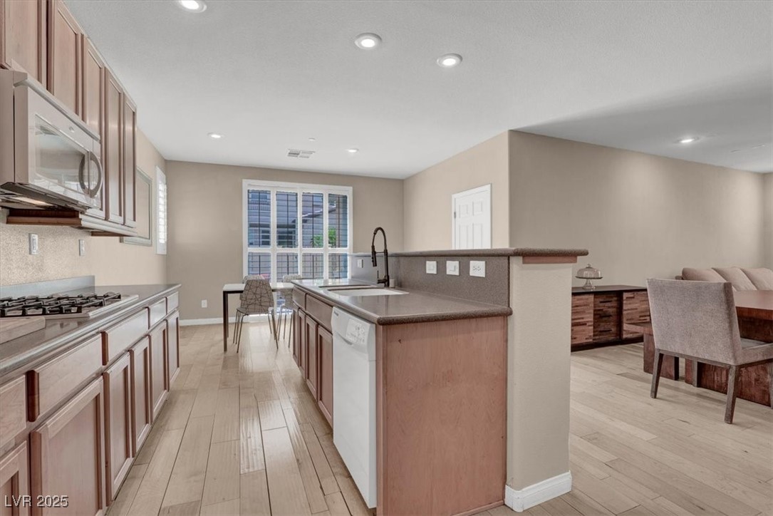 3141 Monet Sunrise Avenue Property Photo 5