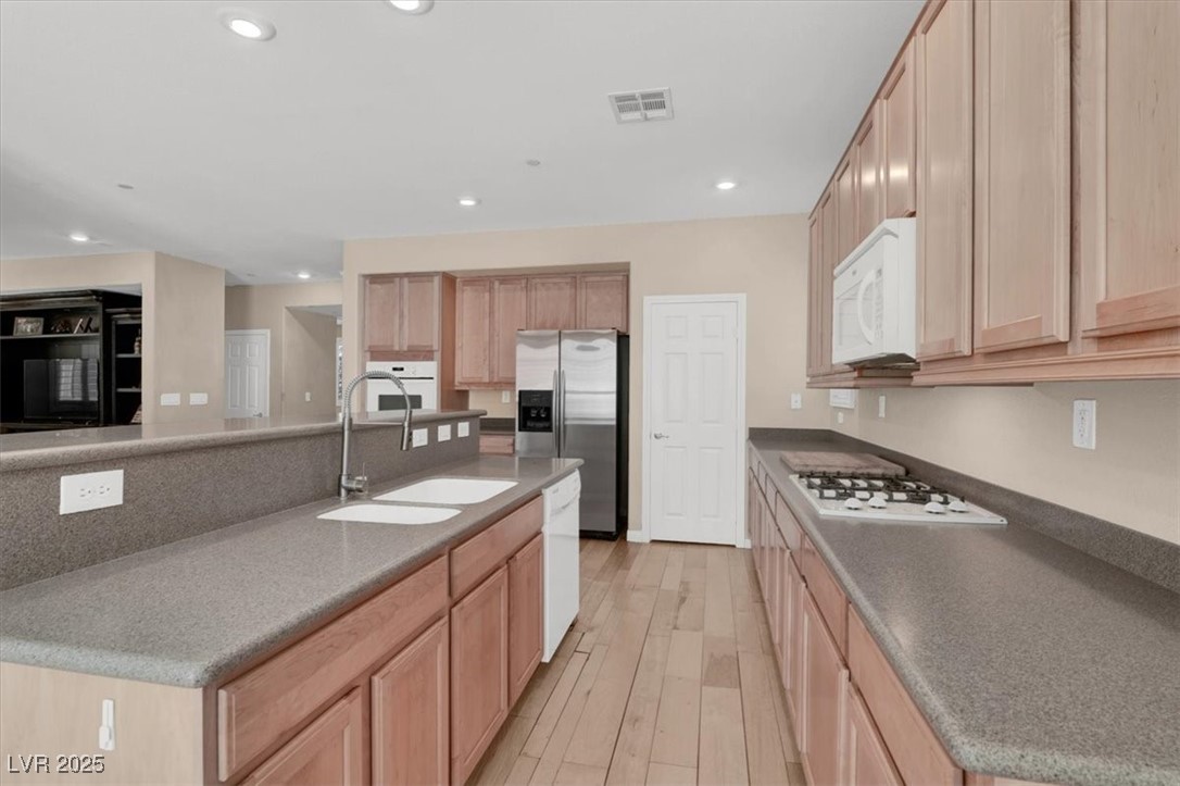 3141 Monet Sunrise Avenue Property Photo 7