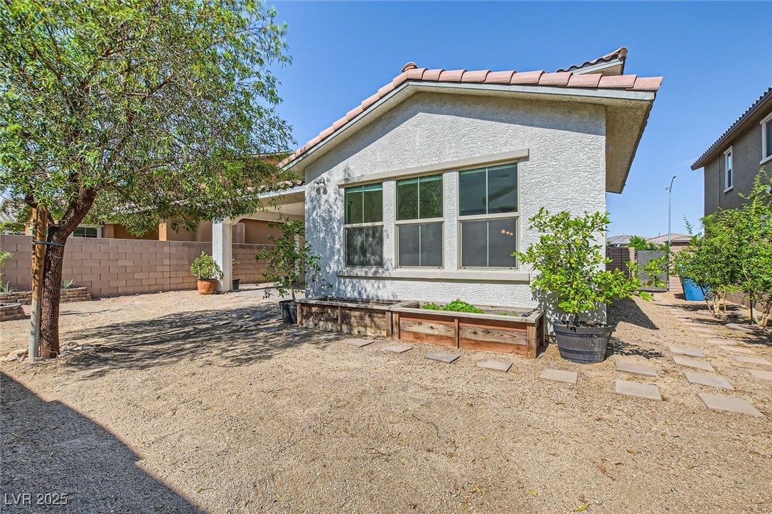 632 Cadence Vista Drive Property Photo 11