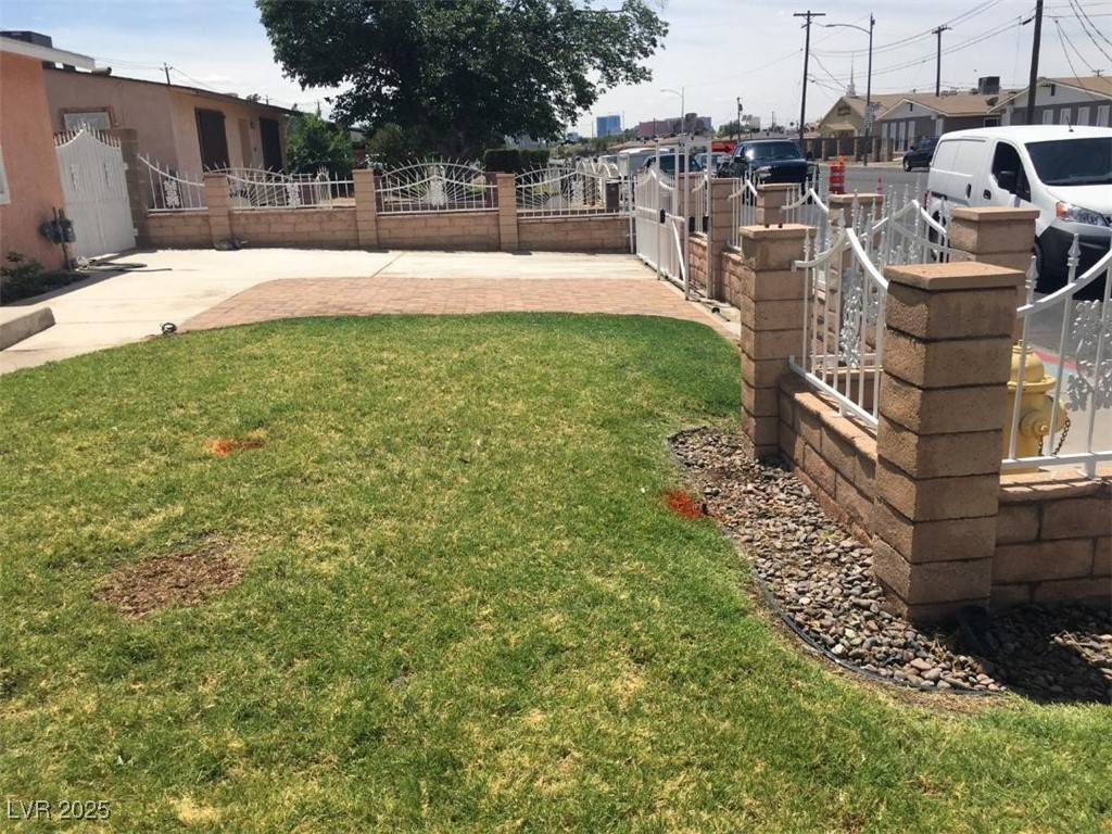 1972 H Street Property Photo 5