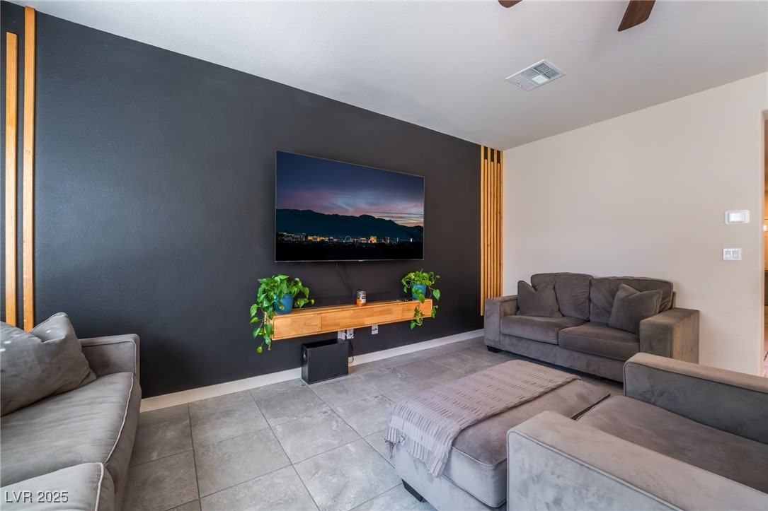 3815 Corellia Avenue Property Photo 4