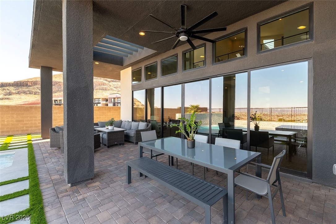 5436 Succulent Rose Drive Property Photo 8